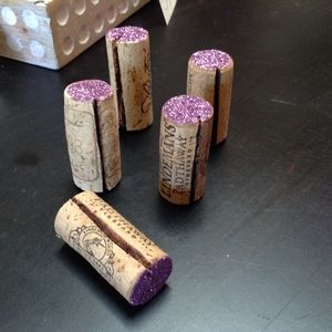 Wine Cork Place Card Holders (75)